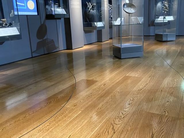 classic-floor-cleaning (3)-kireth-ai